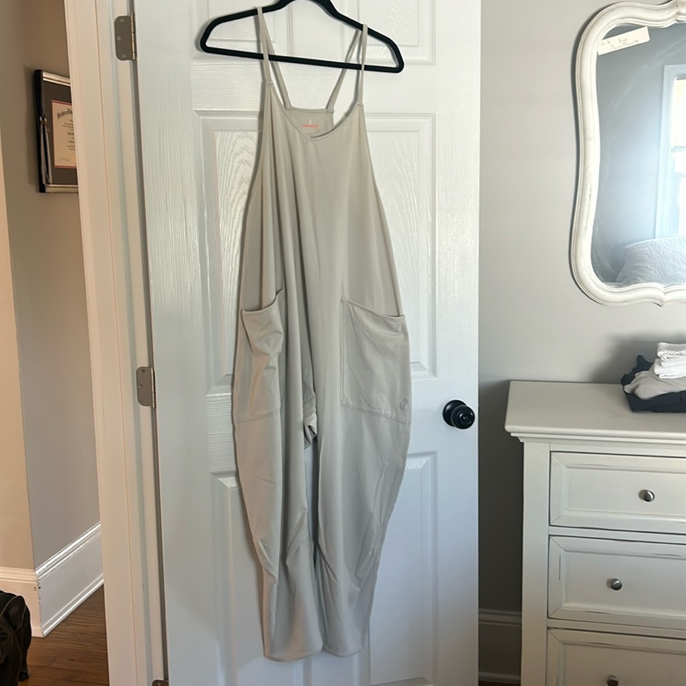 Free people jumper!!!